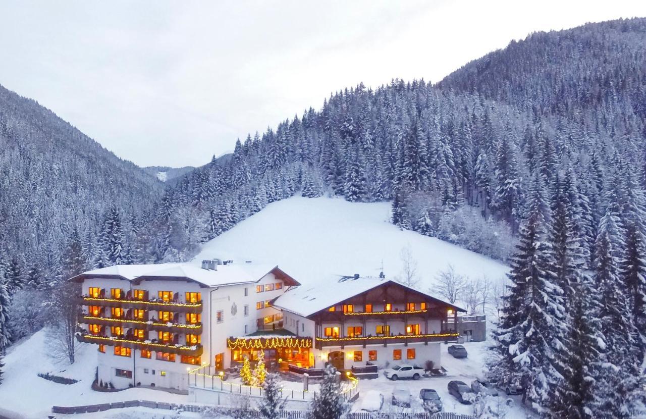 Ganischgerhof Mountain Resort & Spa ノーヴァ・ポネンテ エクステリア 写真